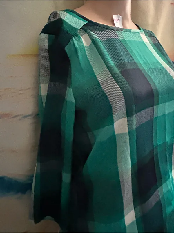 Van Heusen Women’s Green Plaid Long Sleeve Tunic Blouse SZ XXS - Image 5