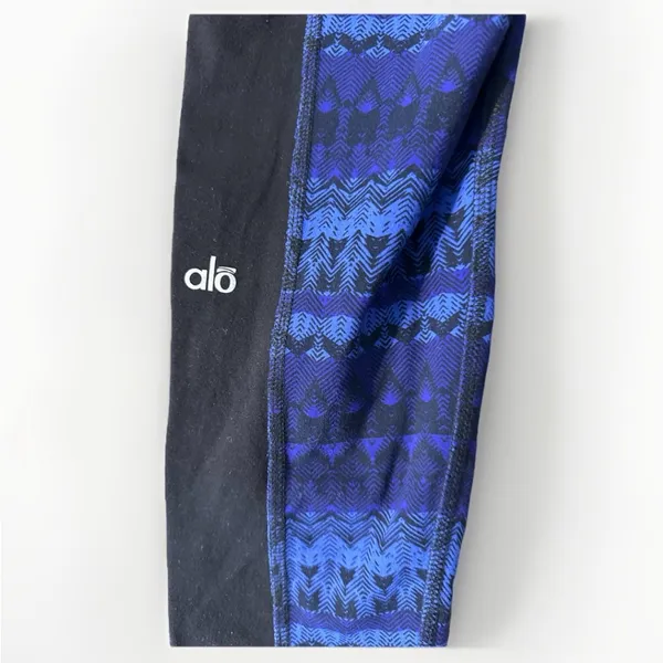 ALO Yoga Illusion 3 Tribal print leggings Arctic Royalty‎ Blue Black Pant size M - Image 10