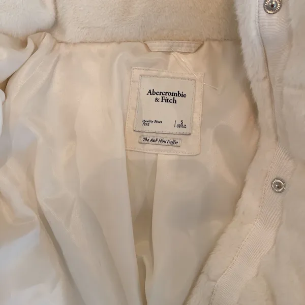 Abercrombie Faux Fur Mini Puffer - Image 5