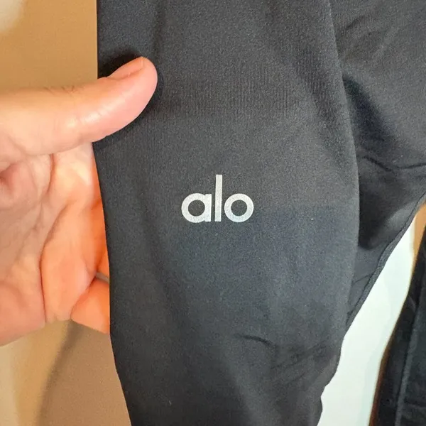 Alo black tie waist leggings - Image 4