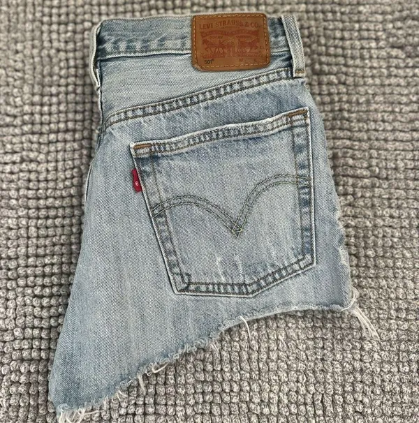 Levi’s light blue shorts 501 - Image 2
