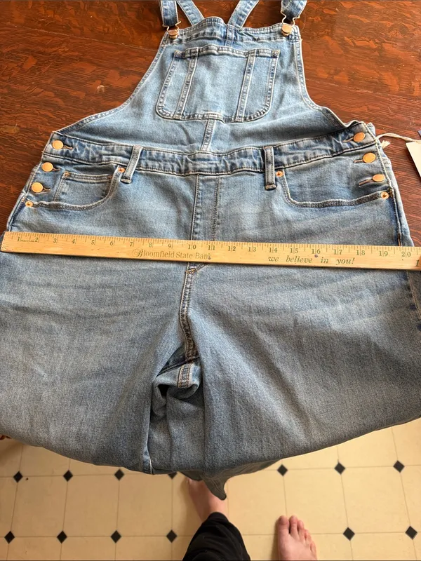 Universal thread women’s denium overalls size 14 - Image 8
