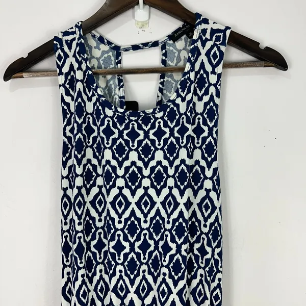 Banana Republic Ikat Maxi Dress Womens Medium Blue White Sleeveless‎ Resort Chic - Image 2