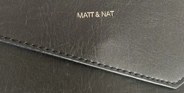 Matt and Natt Envelope Vegan Clutch Bag Missing Strap in Black - Image 5