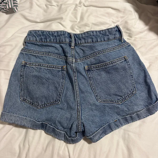 Pacsun Denim Mom Shorts - Image 3