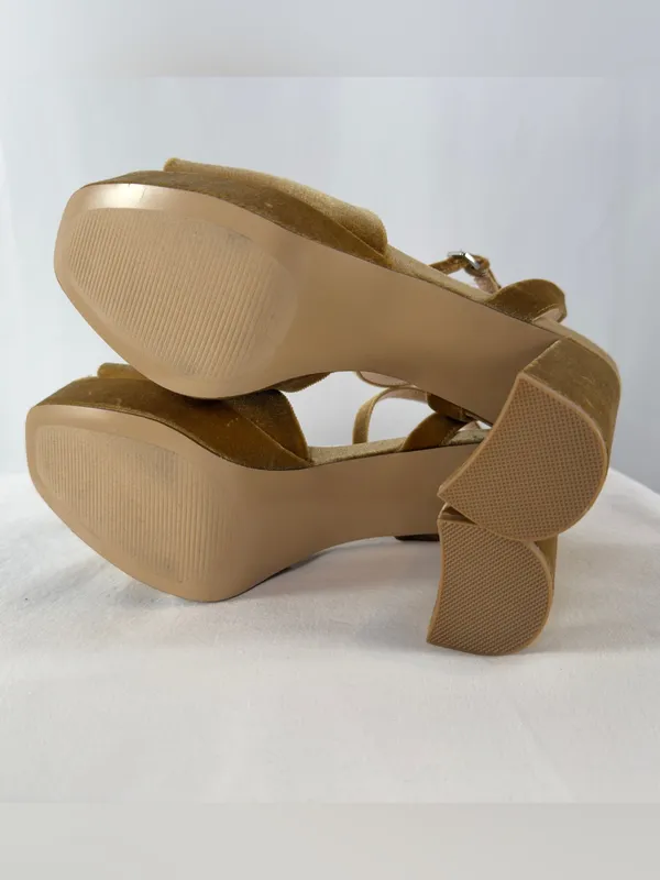 Steve Madden Lourdes Velvet‎ Platform Sandals in Gold Size 9.5 - Image 7