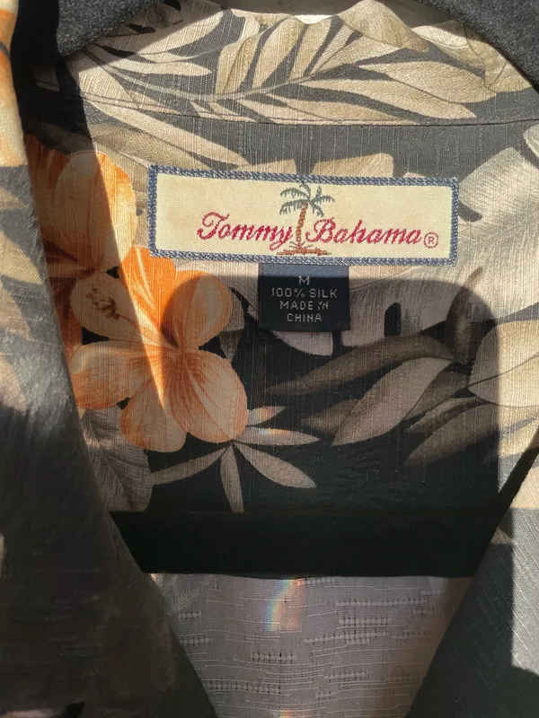 Tommy Bahama Hawaiian Short Sleeve Shirt Men Black Orange Floral 100%Silk M - Image 3