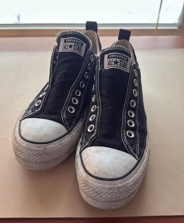 Sneakers - Image 3