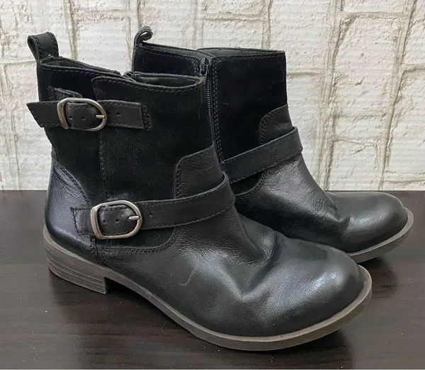 LUCKY BRAND Black Leather Double Buckle Moto Ankle Boots Size 7.5 - Image 4