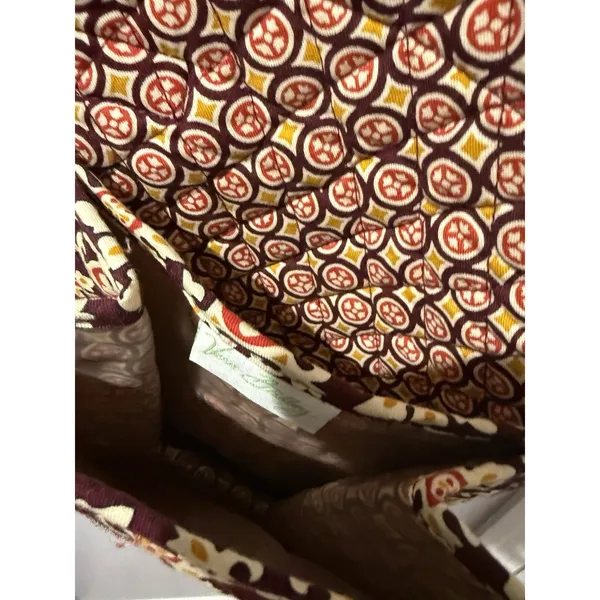 Vera Bradley Retired Medallion Shoulder Tote Burgundy Lunch Bag‎ Wristlet - Image 11