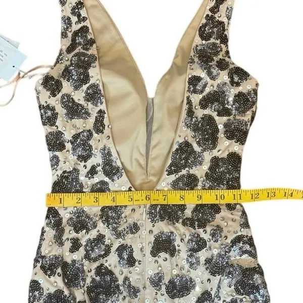 NWT Designer Jovani Sz.00 Mini Dress Sequin Leopard Print Nude Illusion Low Back - Image 6