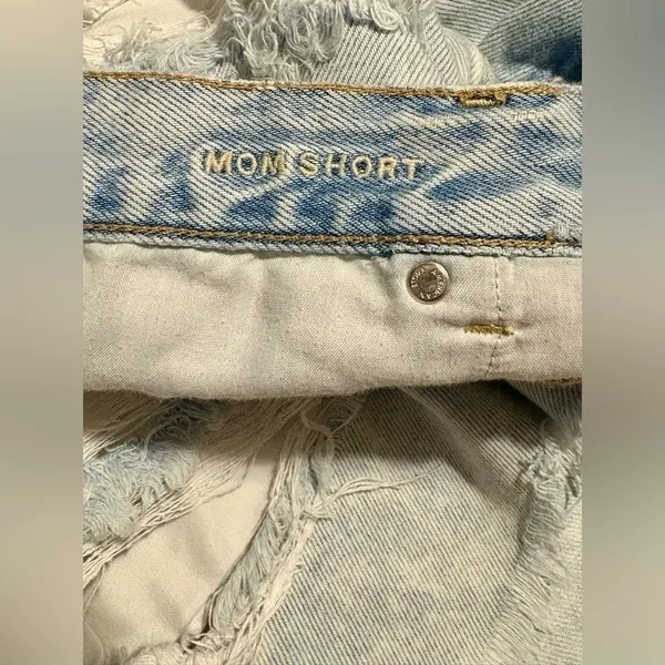 American Eagle Baggy Mom Short Distressed Denim Shorts - Image 8