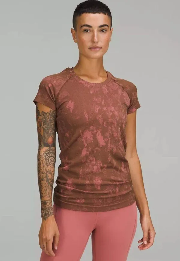 Swiftly Tech Short Sleeve - Image 4