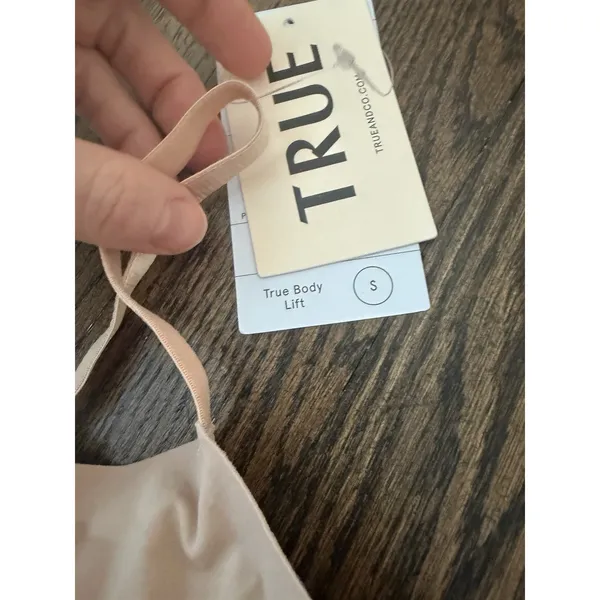 True & Co true Body Lift Bralette Nude Sz S NWT - Image 2