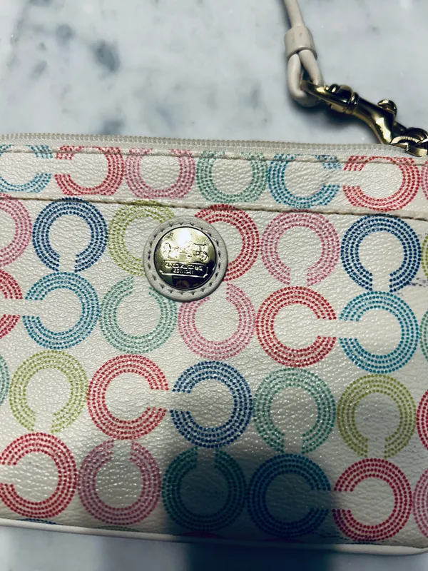 Vintage coach wristlet - Image 3