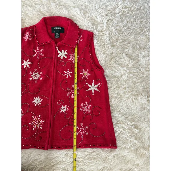 Studio Joy Christmas Vest Womens PM‎ Petite/Medium Red Snowflake Knit Holiday - Image 6