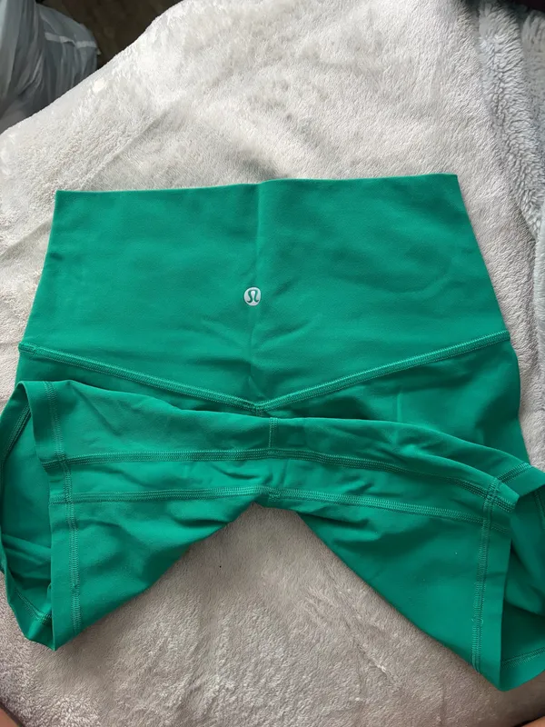 Lululemon Align Shorts 6" - Image 3
