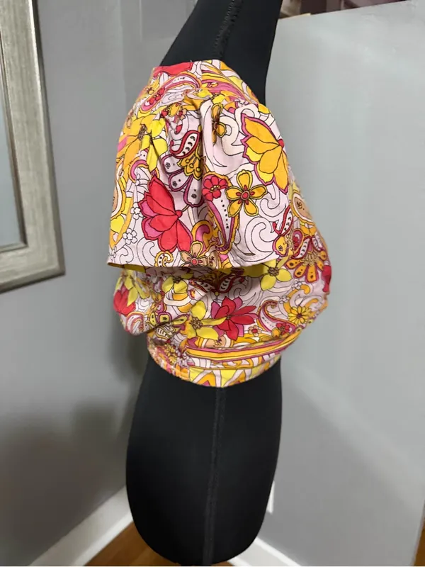 NWT Angie Paisley Floral Groovy Hippie Knot Front Crop Top Size Medium. - Image 5