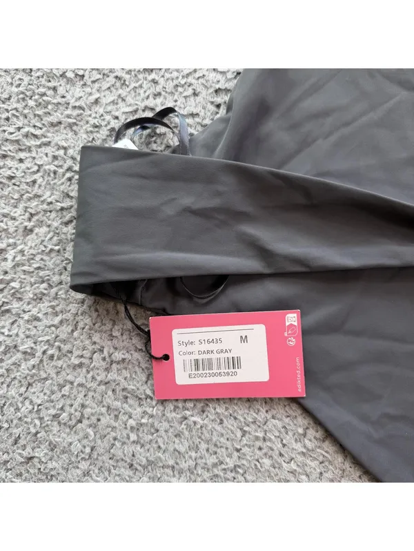 Edikted NWT Dark Gray Halter Tie Back Open Back Top Women's Medium Y2K - Image 5