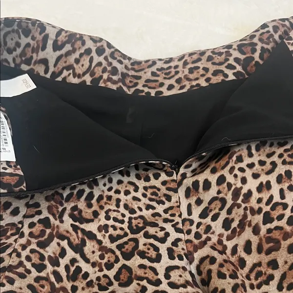 Zara High Waist Leopard Print Shorts - Image 5