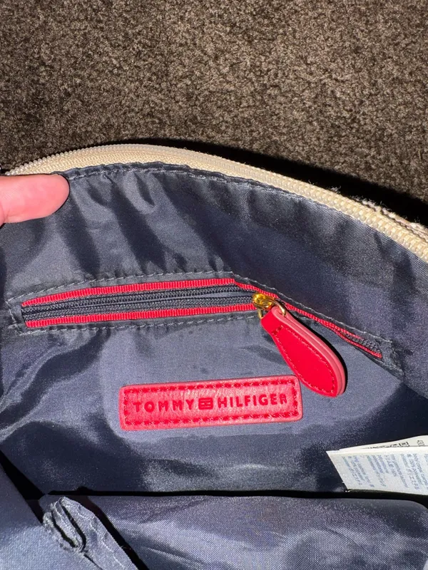 Tommy Hilfiger Purse - Image 3