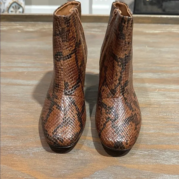 New Clarks Women's Snake‎ Print Ankle Boots – Size 6 - Image 6