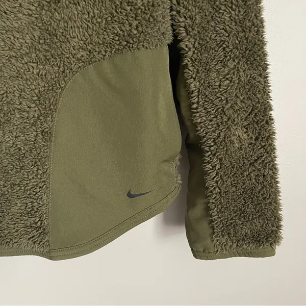 NIKE | Olive Green Sherpa Fleece Pullover Jacket Sz M - Image 3