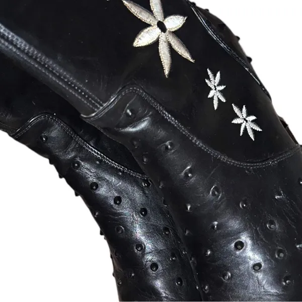 El Canelo lady’s black booties with cream flowers on side. - Image 8