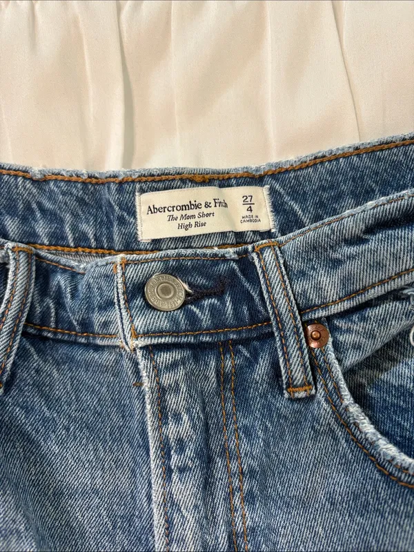 Abercrombie & Fitch Mom Short High Rise Jean Shorts - Image 2