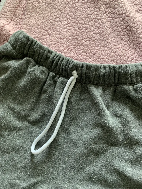 Target Sweatshirt Shorts - Image 3
