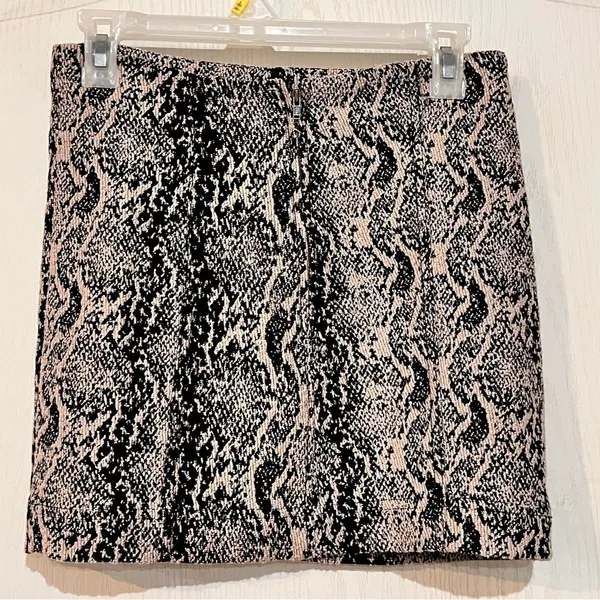 Final price Free people Women's Black and Cream Skirt - Image 5