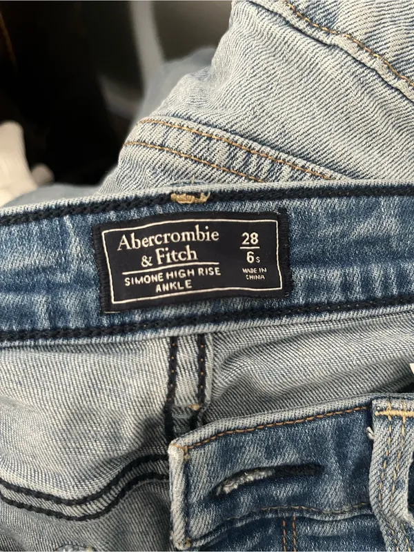 Abercrombie Simone High Rise Ankle Jeans Womens 28 6 Light Wash Distressed Y2K - Image 14