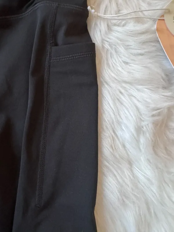 NWT Blogilates Ruched Waist Leggings Black Small - Image 7