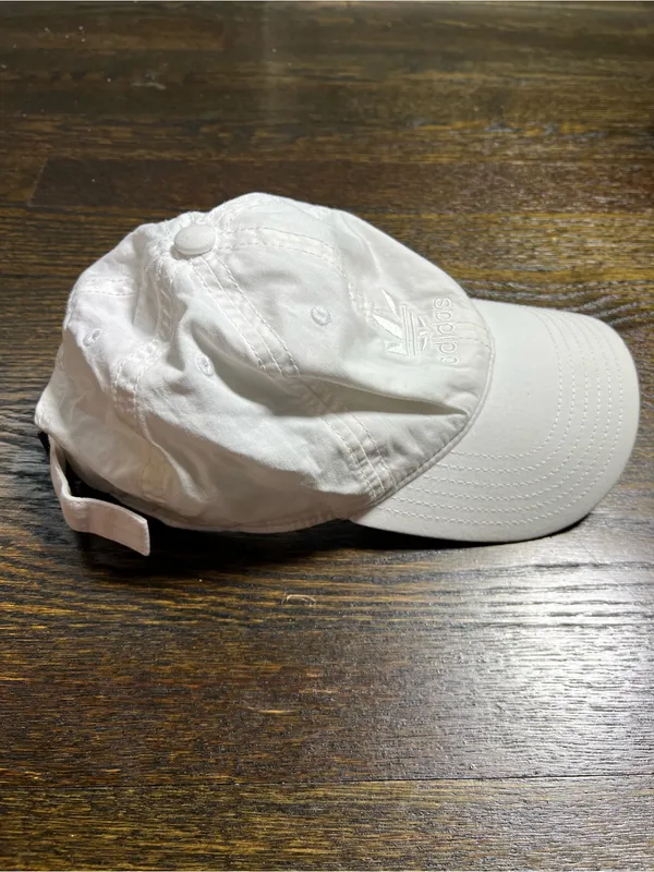 Adidas Solid White Classic Logo Casual Hat OSFW - Image 6