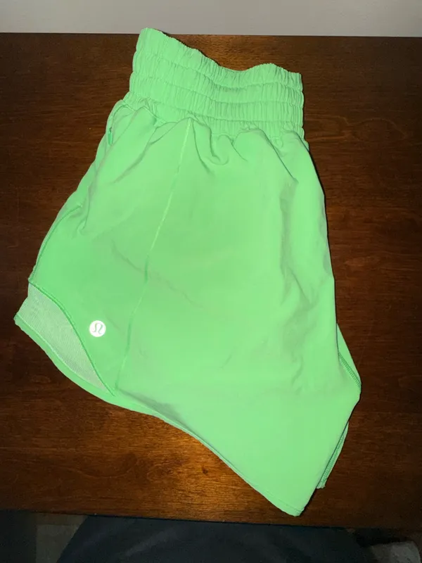 Lululemon shorts 4in size 4 - Image 2