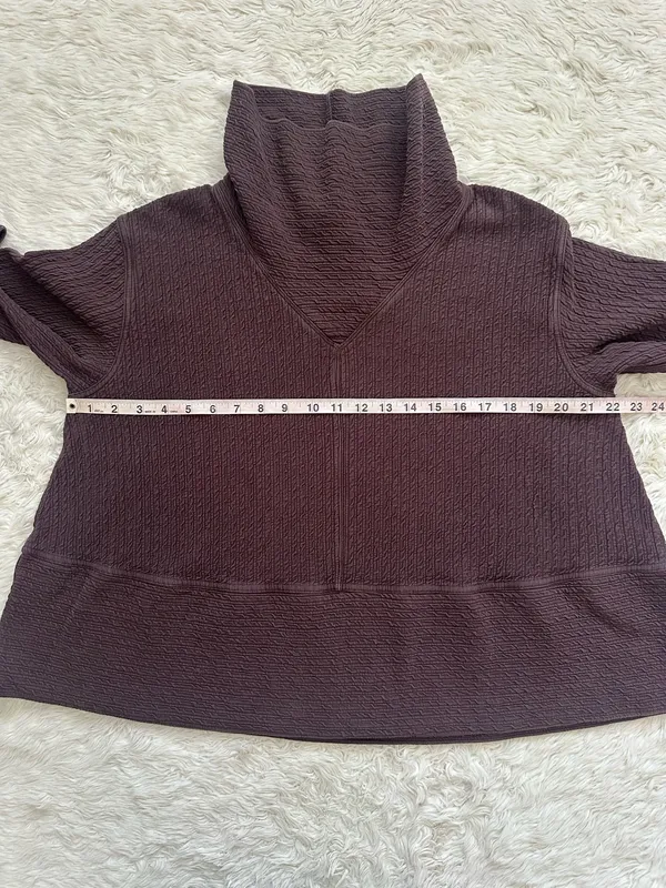 Lululemon Retreat Yourself Pullover Turtleneck Long Sleeve Textured Brown Sz M/L - Image 10