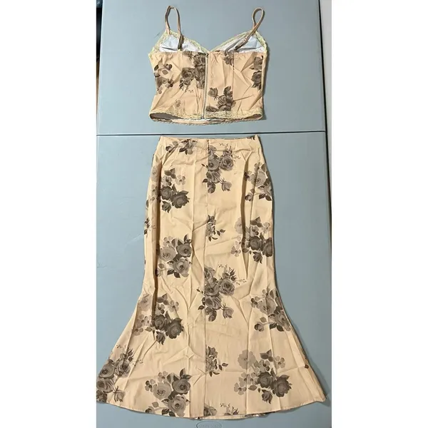 Beige Tan Floral Roses Tank Top (Size: M) and Maxi Skirt (Size: XS) Coords Matching Set 🤎✨ - Image 2