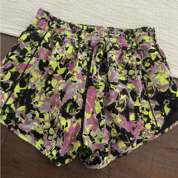 Lululemon Shorts Hot Hot High Waisted - Image 2