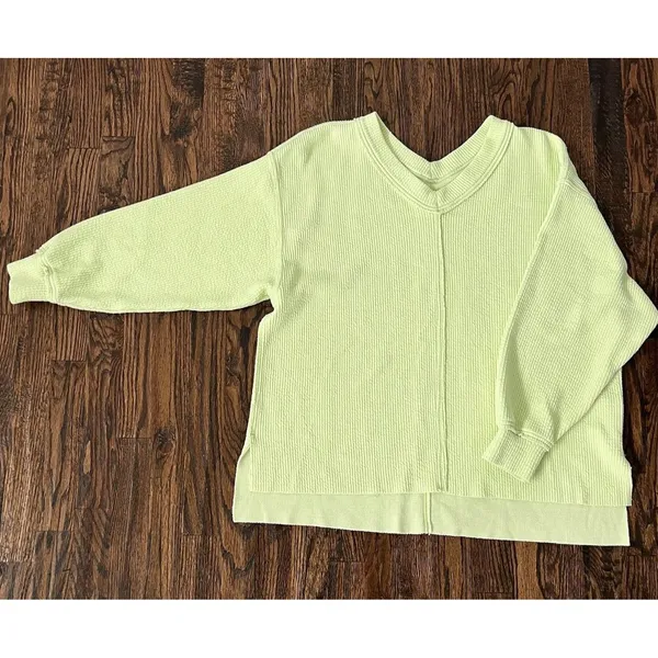 Aerie Wonder Textured V-Neck Sweatshirt Green Waffle Knit Oversized Women M EUC - Image 2