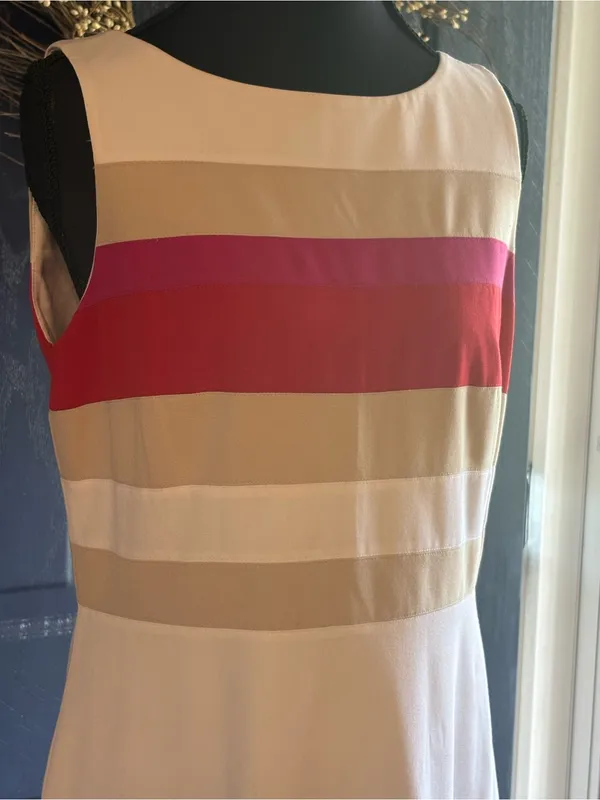White House Black Market White Sheath Dress with Striped Bodice size 6 - Image 3
