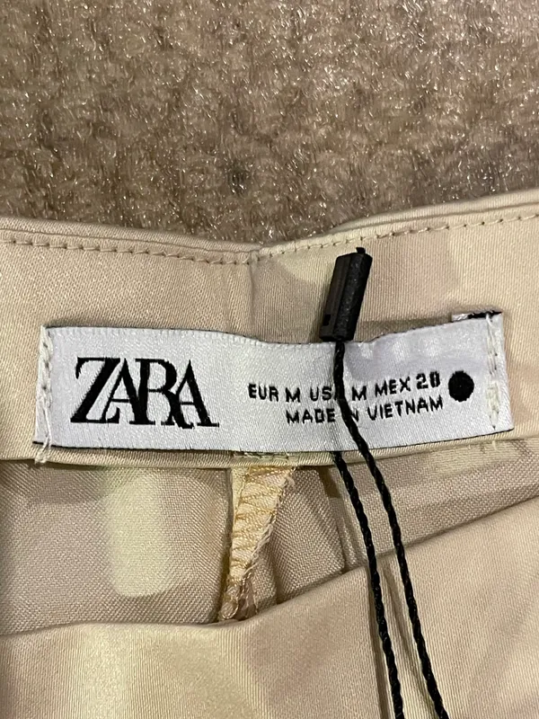 Zara A-line Beige Midi Satin Skirt. Size M - Image 4