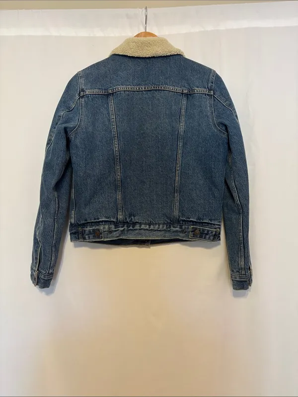 Levi's Sherpa Trucker Denim Jacket Blue Size Small - Image 8