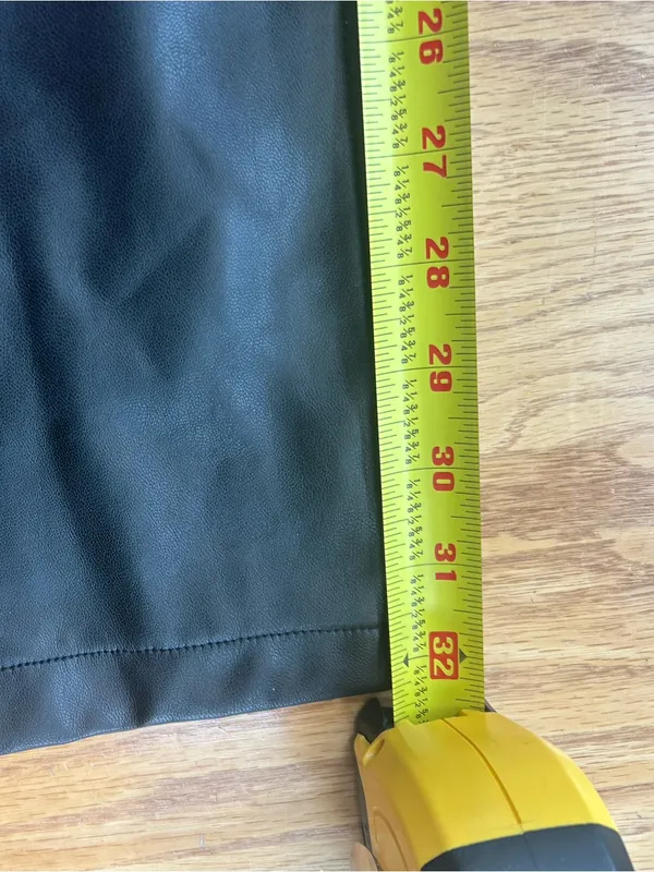 Abercrombie Curve Love 90s Straight Faux Leather Pants 28 6L Ultra High‎ Rise - Image 7