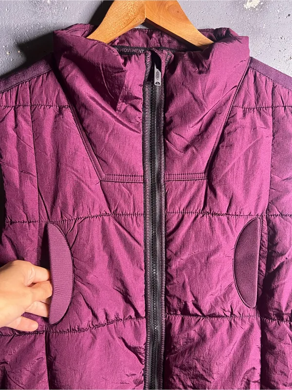 Free People On The Move Packable Puffer Long Vest in Black Cherry. Size Small - Image 8