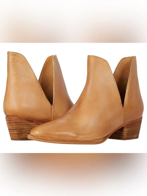 Free People Charm Double V Tan Leather Ankle Boots Size 6 Retail $148 - Image 3