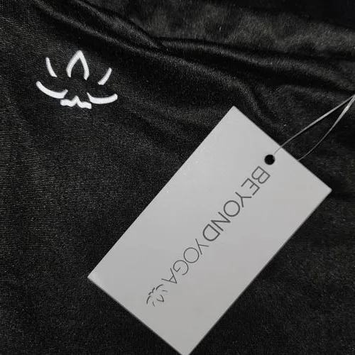 NWT Beyond‎ Yoga Womens Pocket Infinity Scarf - Image 2