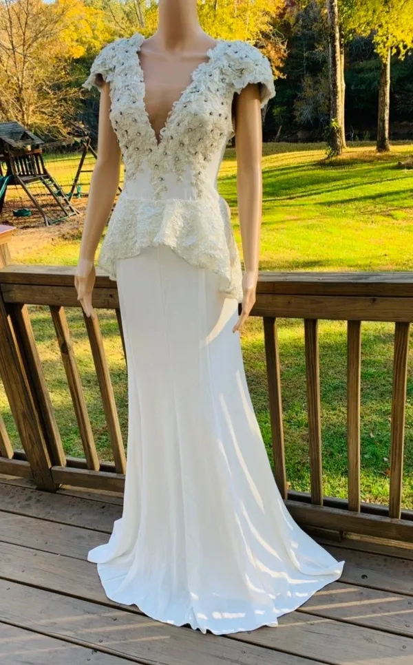 unique Wedding Dress - Image 2