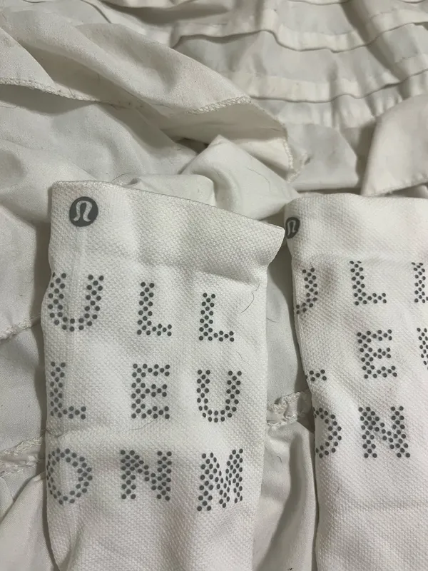 Lululemon socks - Image 9