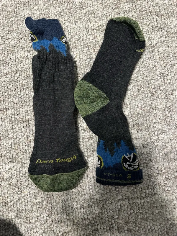 Darn Tough Socks Gray - Image 2