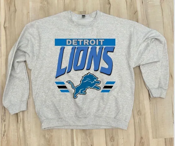 Boutique NEW - Detroit Lions Sweatshirt - Image 2